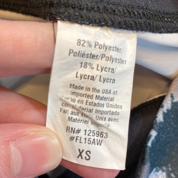 Beyond Yoga Shadow Splatter High Rise 7/8 Leggings sz XS - Picture 6 of 8